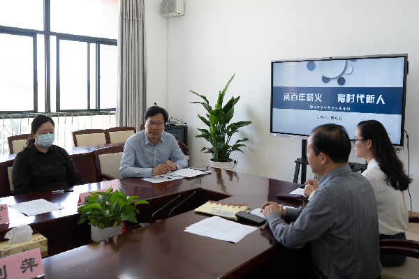 启润新程 笃教同行——青浦区御澜湾学校举行2026学年见习教师浸润式培训启动仪式暨师徒带教签约仪式