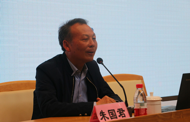 御澜湾校区桐欣讲坛第一讲:传统管理文化与班级管理