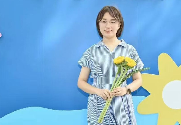 示范教师 周言枫（外语学科）